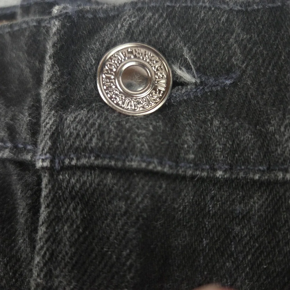 Levis excellent like